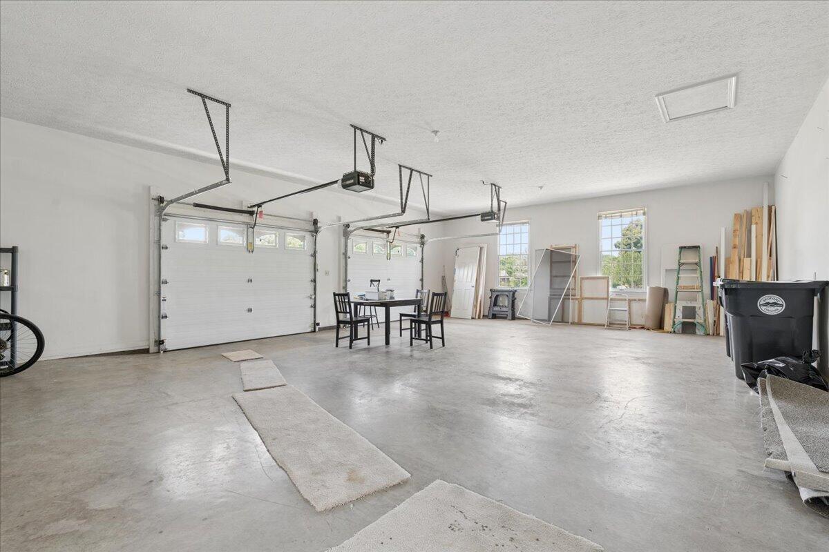 218 North Branch Road Bedford, VA 24523 - Photo 52 of 58 Garage
