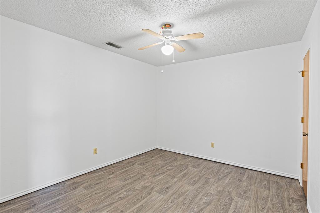 3472 North Masch Branch Road Denton, TX 76249 - Photo 13 of 37