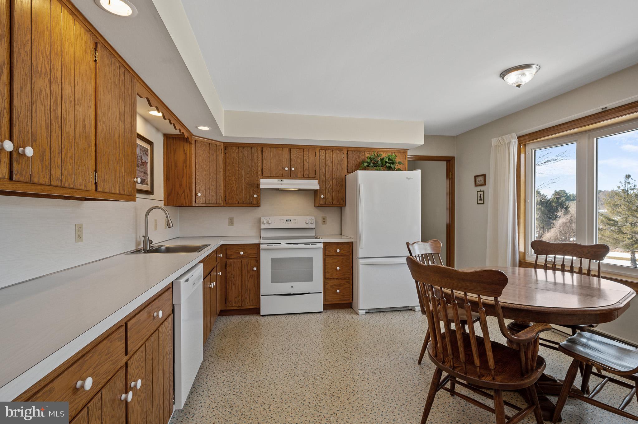 208 Buttonwood Road Landenberg, PA 19350 - Photo 5 of 20