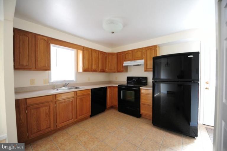 10700 Livingston Road Fort Washington, MD 20744 - Photo 26 of 27 Kitchen #3