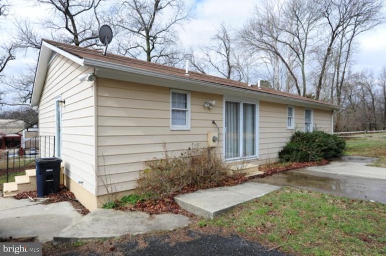 10700 Livingston Road Fort Washington, MD 20744 - Photo 9 of 27 Exterior (Rear)