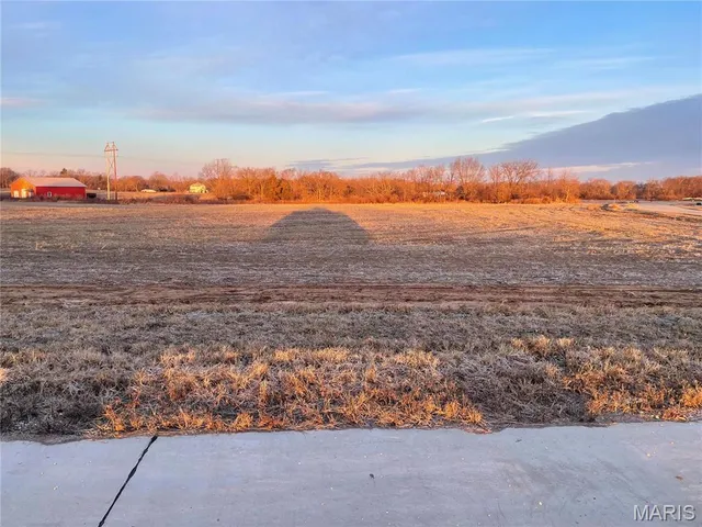 $175,000 | 105 Brickyard Pond Court, Wentzville, MO 63385