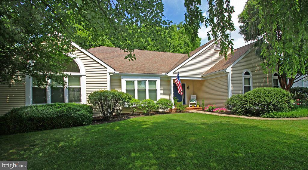 328 Koser Road Lititz, PA 17543 - Photo 1 of 48
