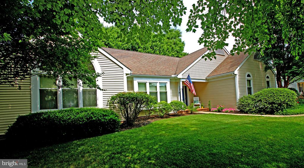 328 Koser Road Lititz, PA 17543 - Photo 2 of 48
