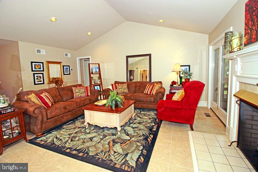 328 Koser Road Lititz, PA 17543 - Photo 12 of 48