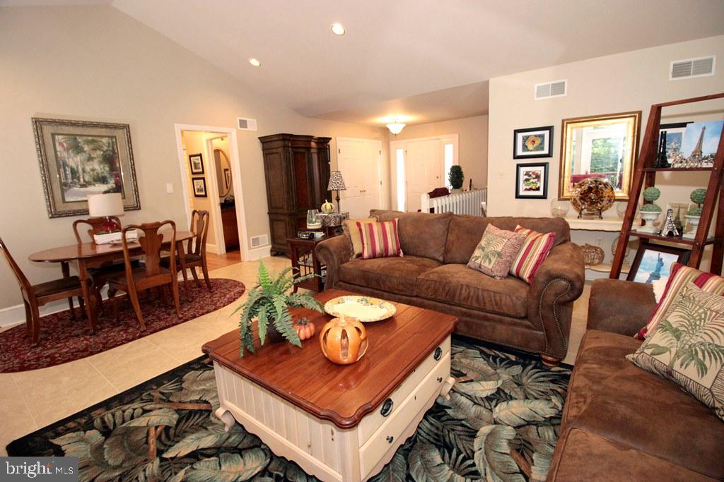 328 Koser Road Lititz, PA 17543 - Photo 13 of 48