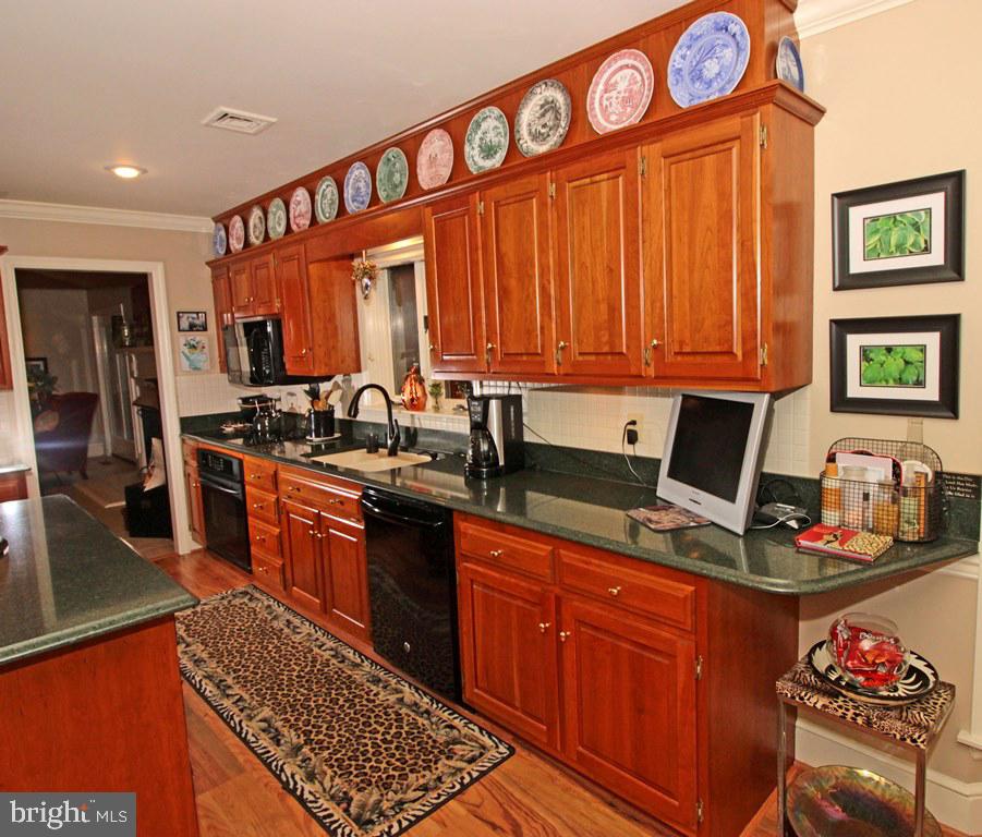 328 Koser Road Lititz, PA 17543 - Photo 17 of 48