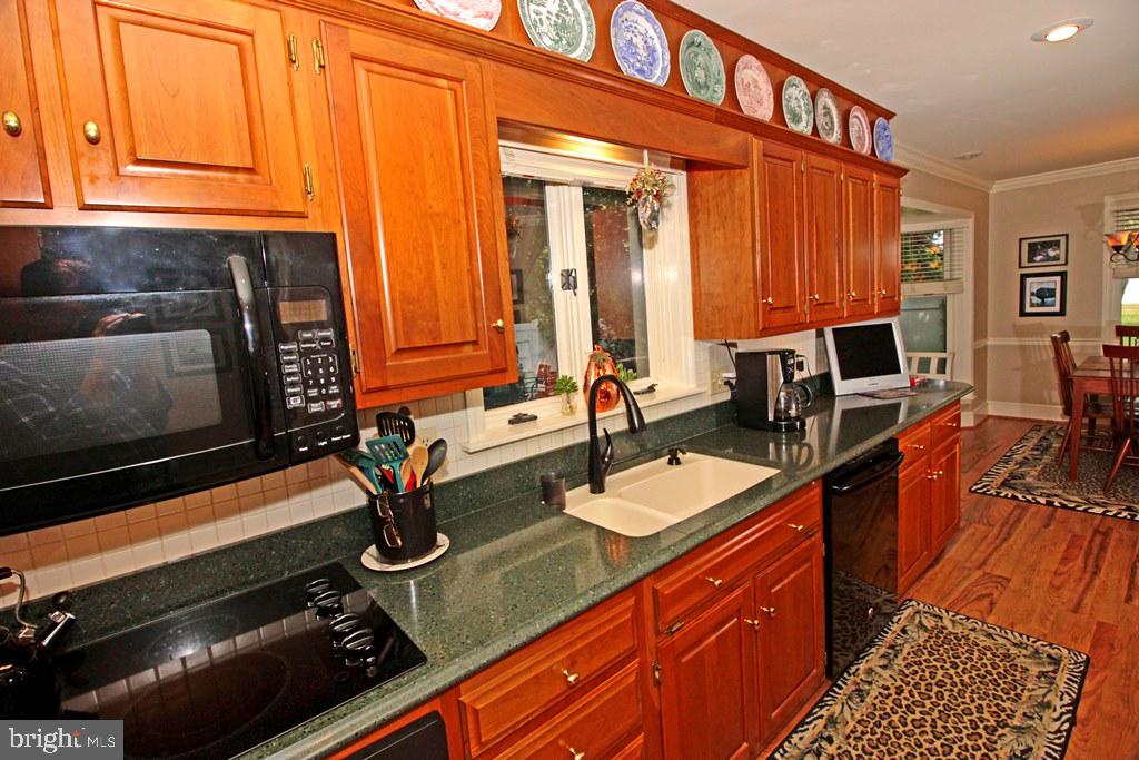 328 Koser Road Lititz, PA 17543 - Photo 18 of 48