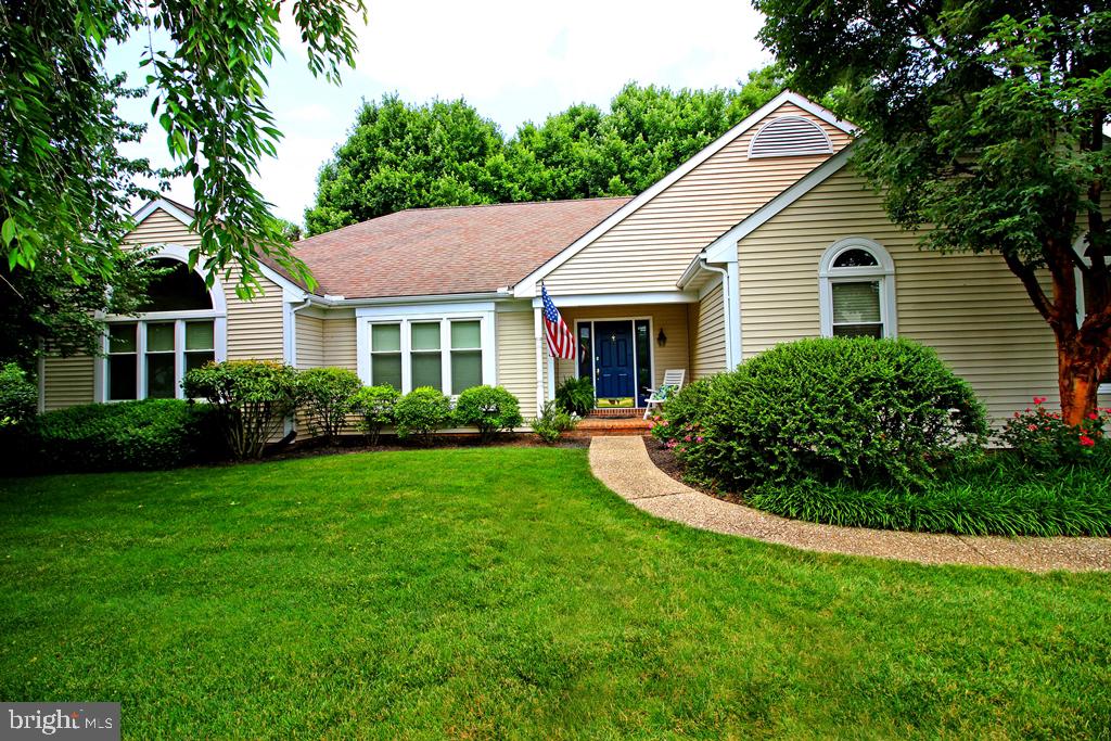 328 Koser Road Lititz, PA 17543 - Photo 4 of 48