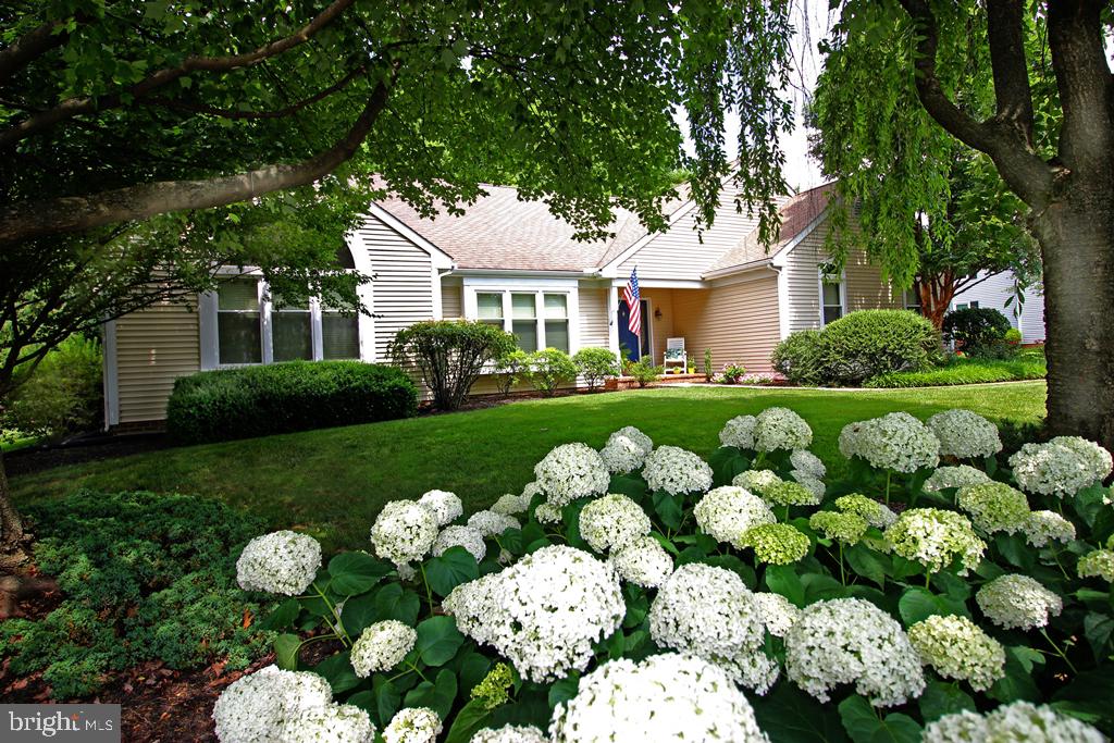 328 Koser Road Lititz, PA 17543 - Photo 5 of 48