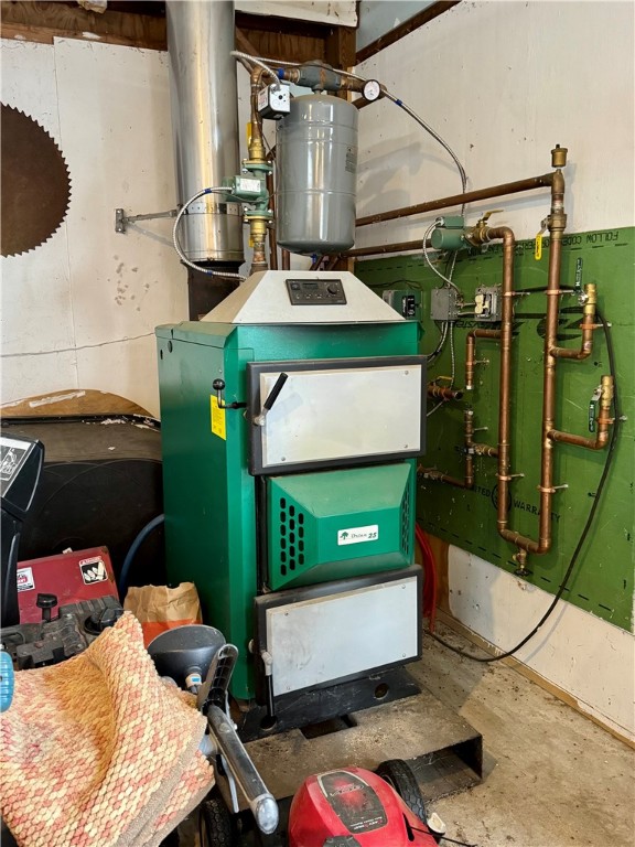 175 Hovick Road Burlington, NY 13315 - Photo 38 of 50 Garage heat