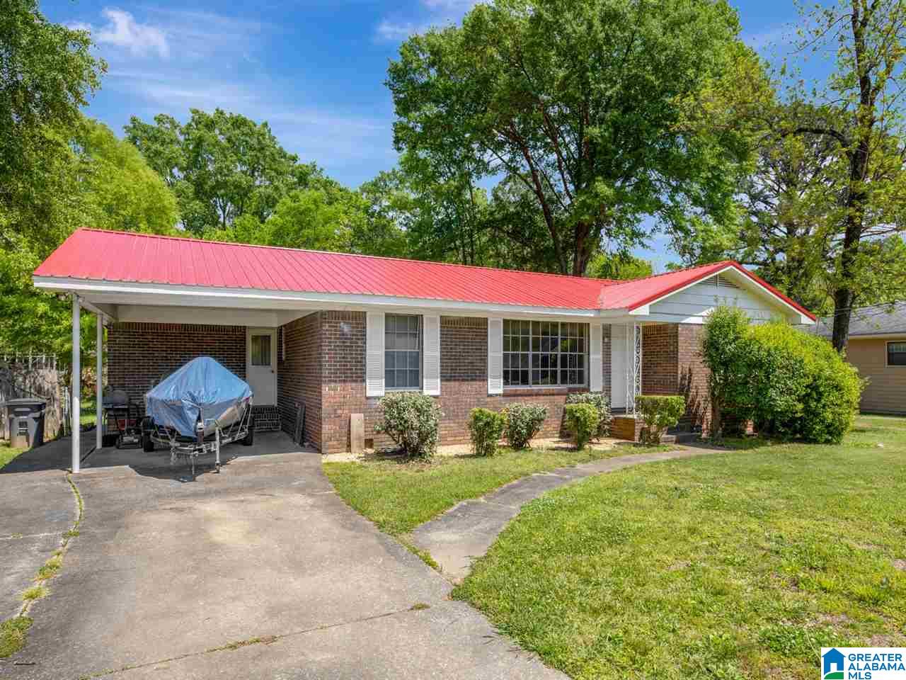 124 Merrimont Road Bessemer, AL 35023 - Photo 2 of 26