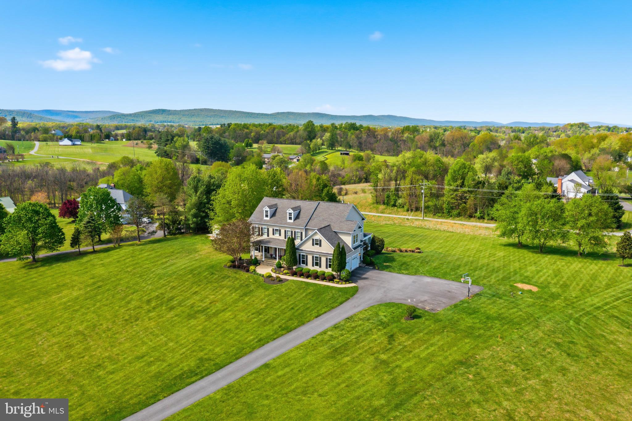 16527 Hampton Road Hamilton, VA 20158 - Photo 2 of 56 Scenic Views