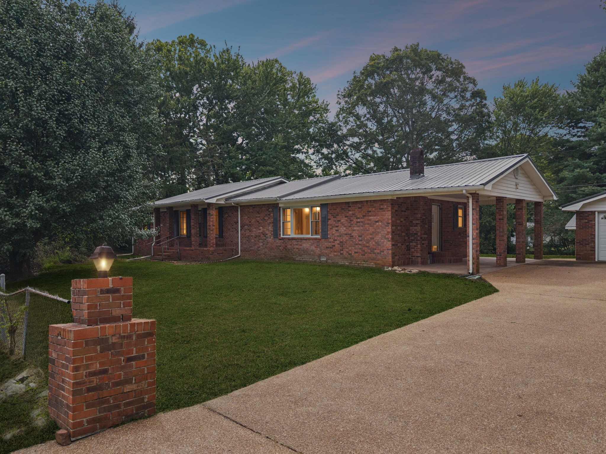 588 Sweeton Hill Road Coalmont, TN 37313 - Photo 50 of 51 a front view of a house with a garden