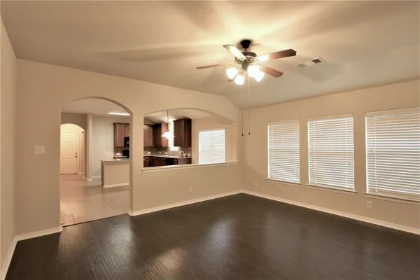 $1,950 | 1203 Pecos Pass Drive, Richmond, TX 77406