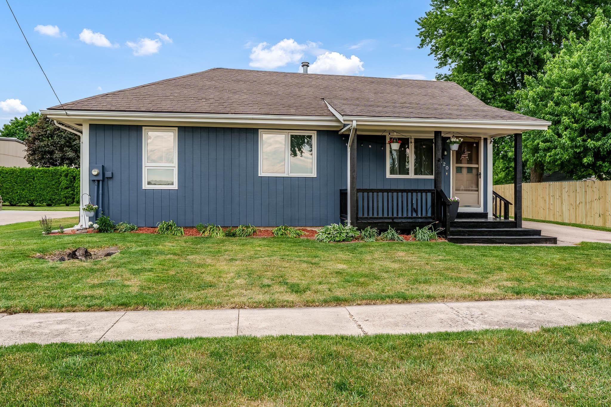 320 East Street Clinton, WI 53525 - Photo 2 of 40