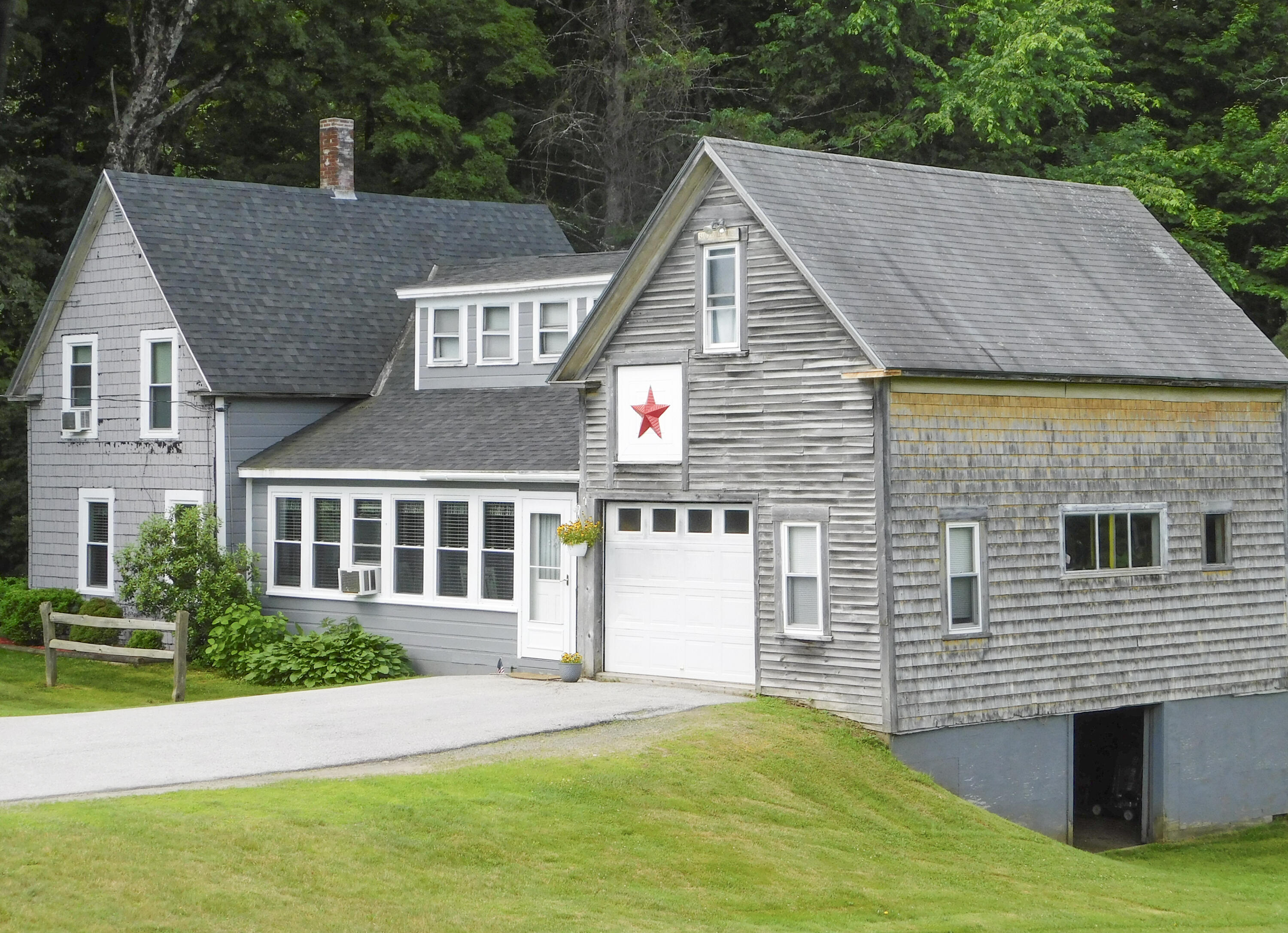 170 Main Street Sangerville, ME 04479 - Photo 4 of 97 11