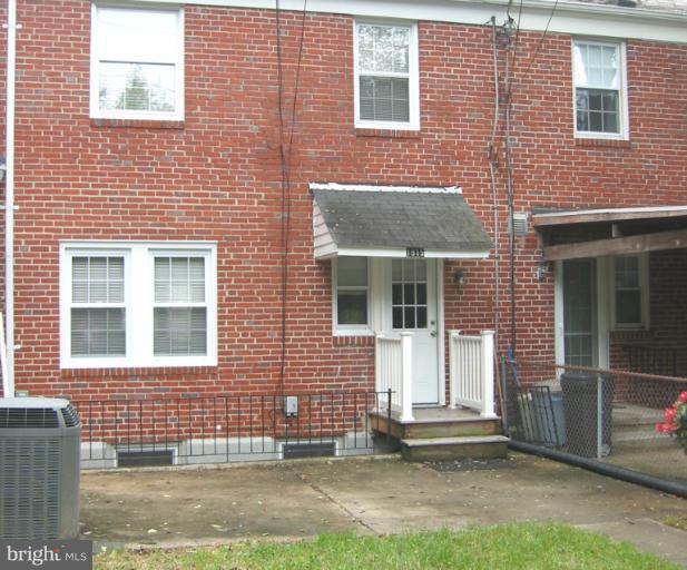 1815 Glen Ridge Road Baltimore, MD 21286 - Photo 14 of 20 View of back porch, patio.