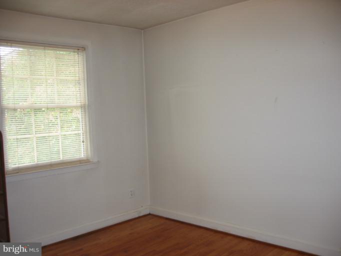 1815 Glen Ridge Road Baltimore, MD 21286 - Photo 10 of 20 Extra large second bedroom!