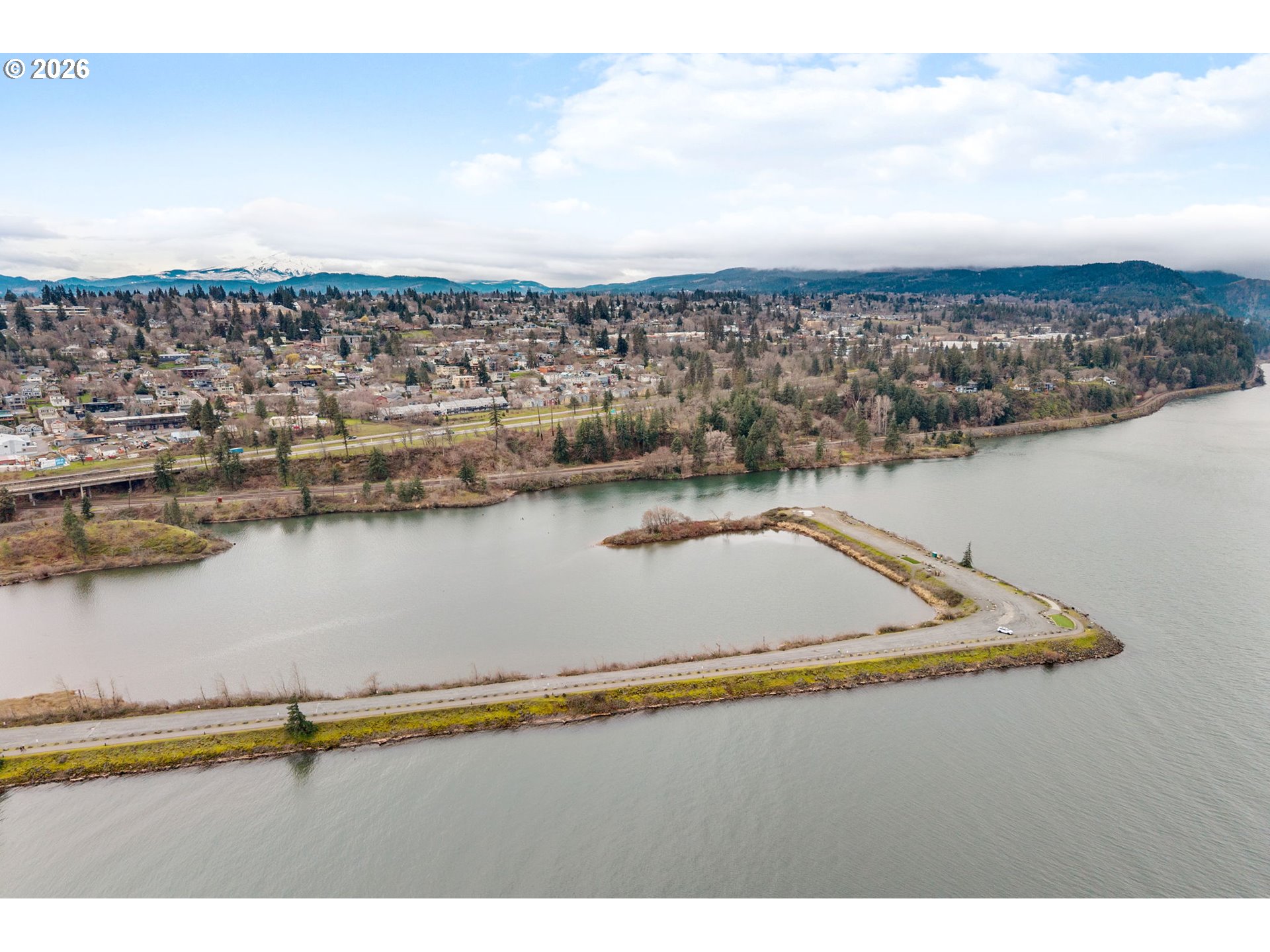 301 North 15th Street, Unit 201 Hood River, OR 97031 - Photo 37 of 37