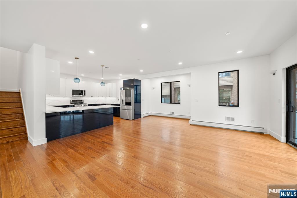 1456 River Road, Unit A Edgewater, NJ 07020 - Photo 7 of 38