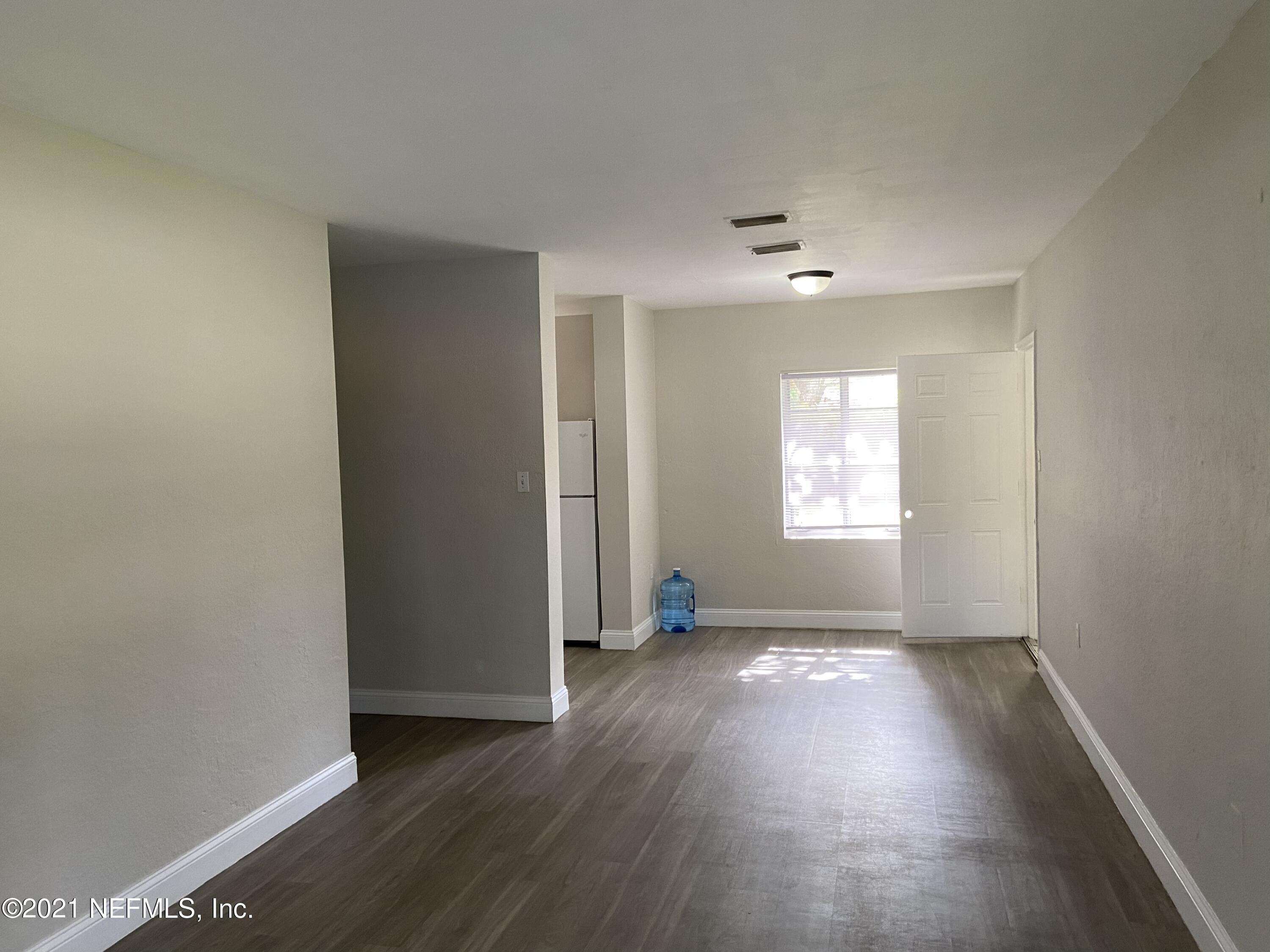 5366 Baycrest Road Jacksonville, FL 32205 - Photo 4 of 15 dining room from living room