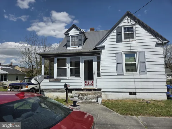 $295,000 | 407 Walnut Street, Pocomoke City, MD 21851