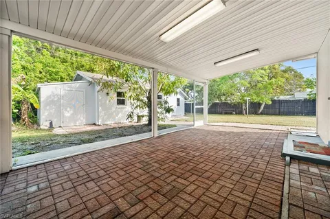 $999,000 | 781 101st Avenue North, Naples, FL 34108