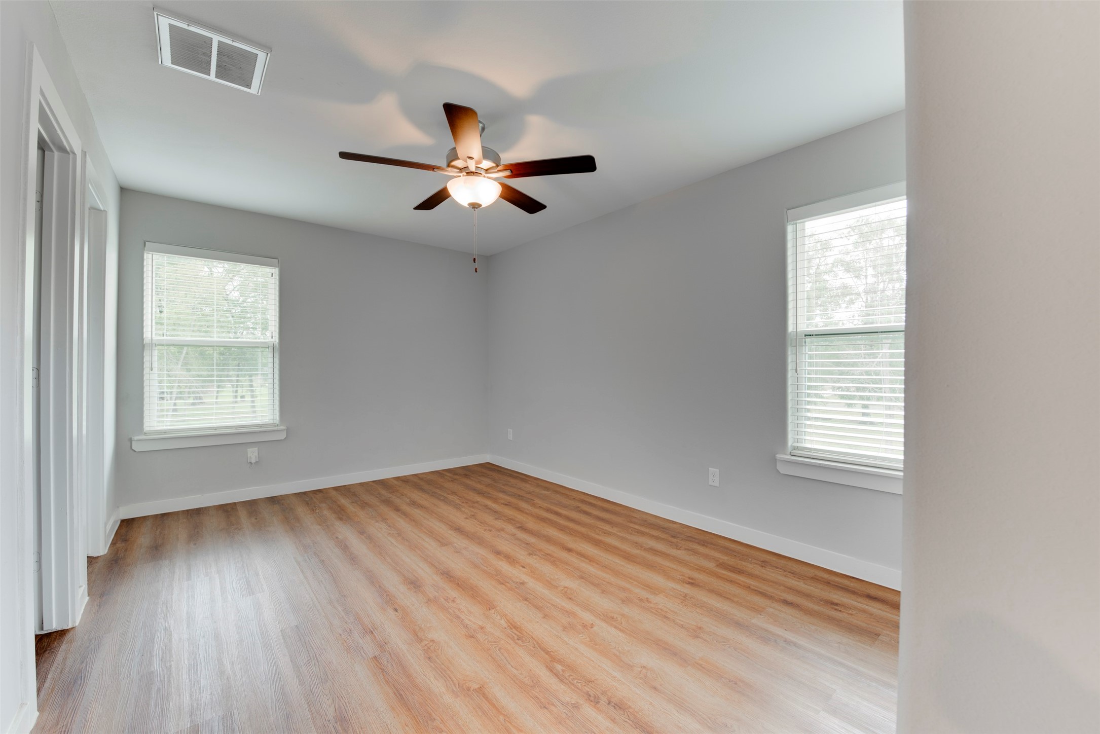 8635 Sunderland Road Houston, TX 77028 - Photo 13 of 23