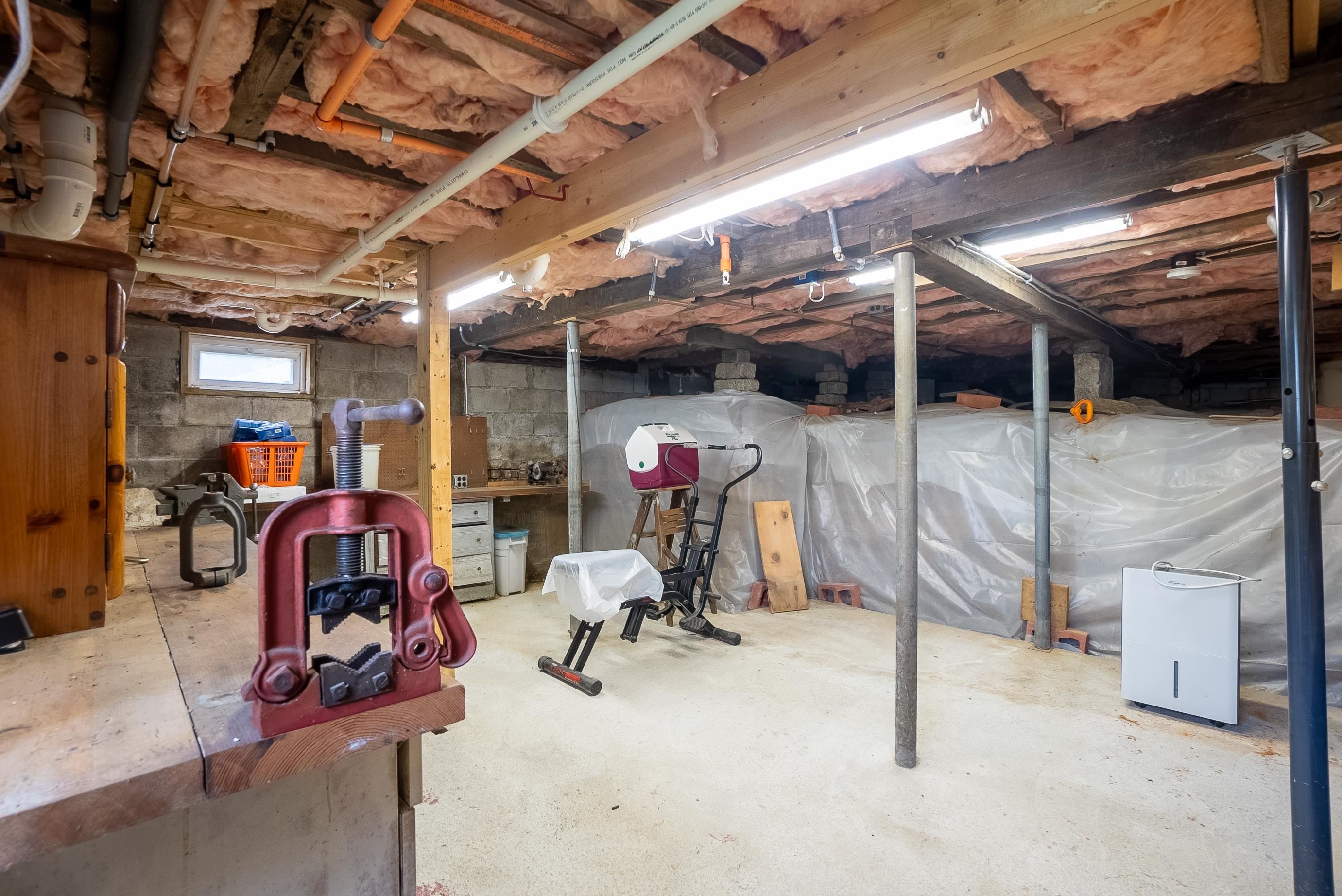 7 Forest Road Raymond, NH 03077 - Photo 11 of 37