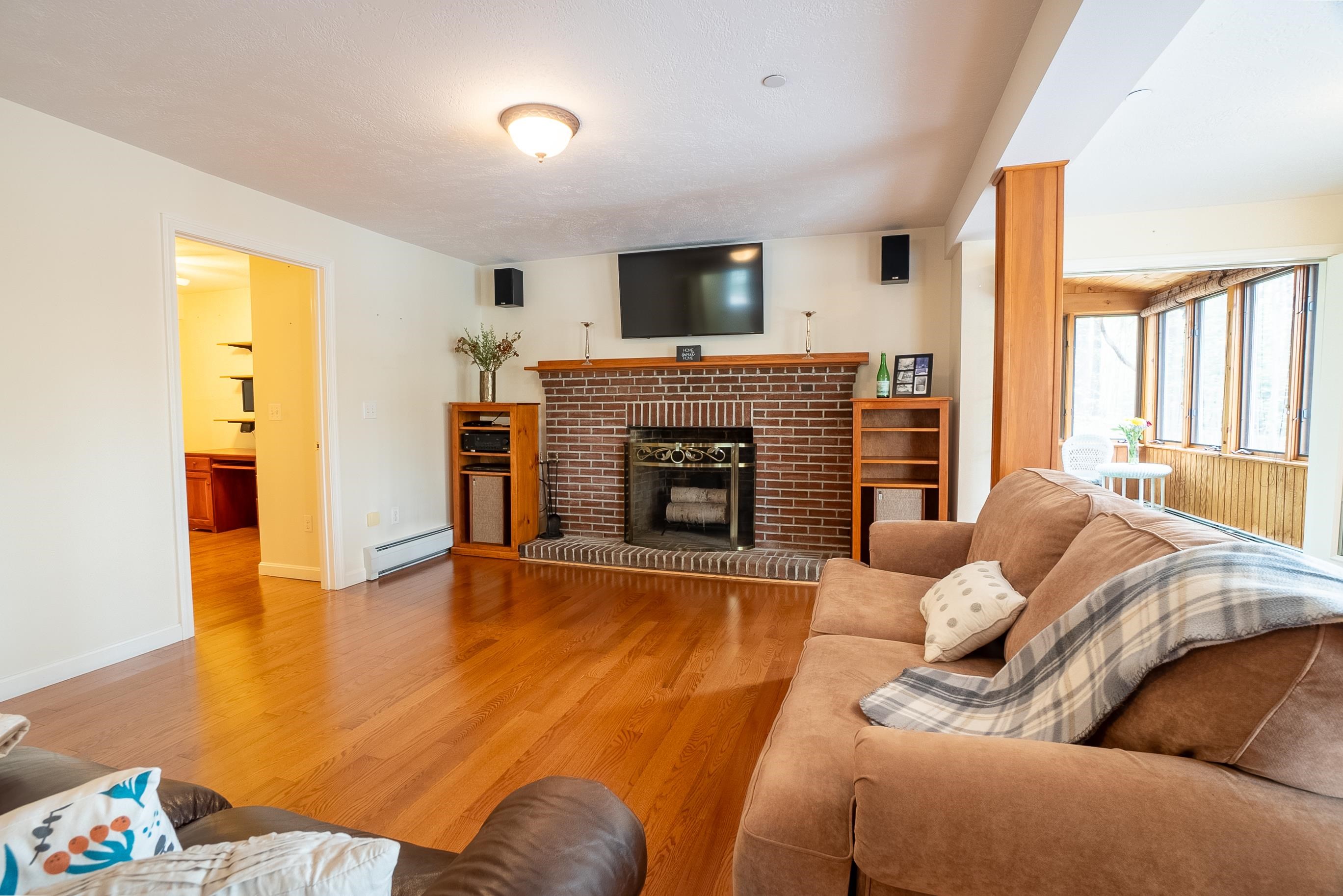 7 Forest Road Raymond, NH 03077 - Photo 13 of 37