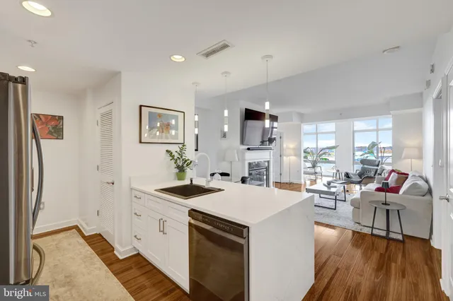 $647,000 | 11990 Market Street, Unit 614, Reston, VA 20190