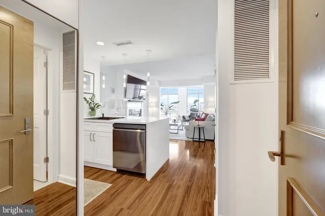 $647,000 | 11990 Market Street, Unit 614, Reston, VA 20190