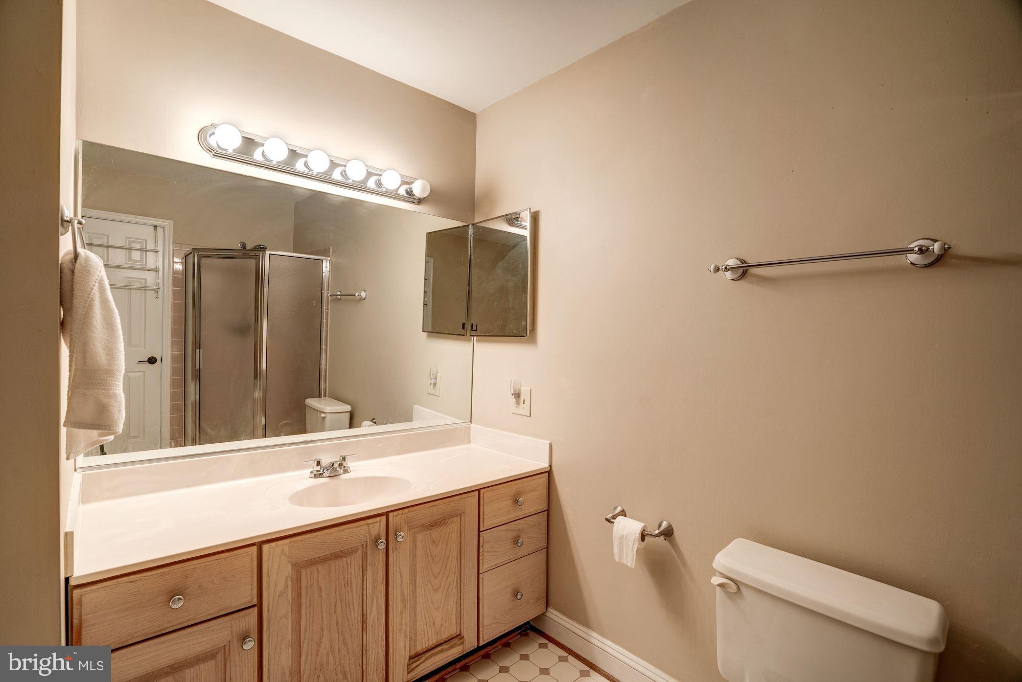 10420 Rodney Road Silver Spring, MD 20903 - Photo 19 of 32