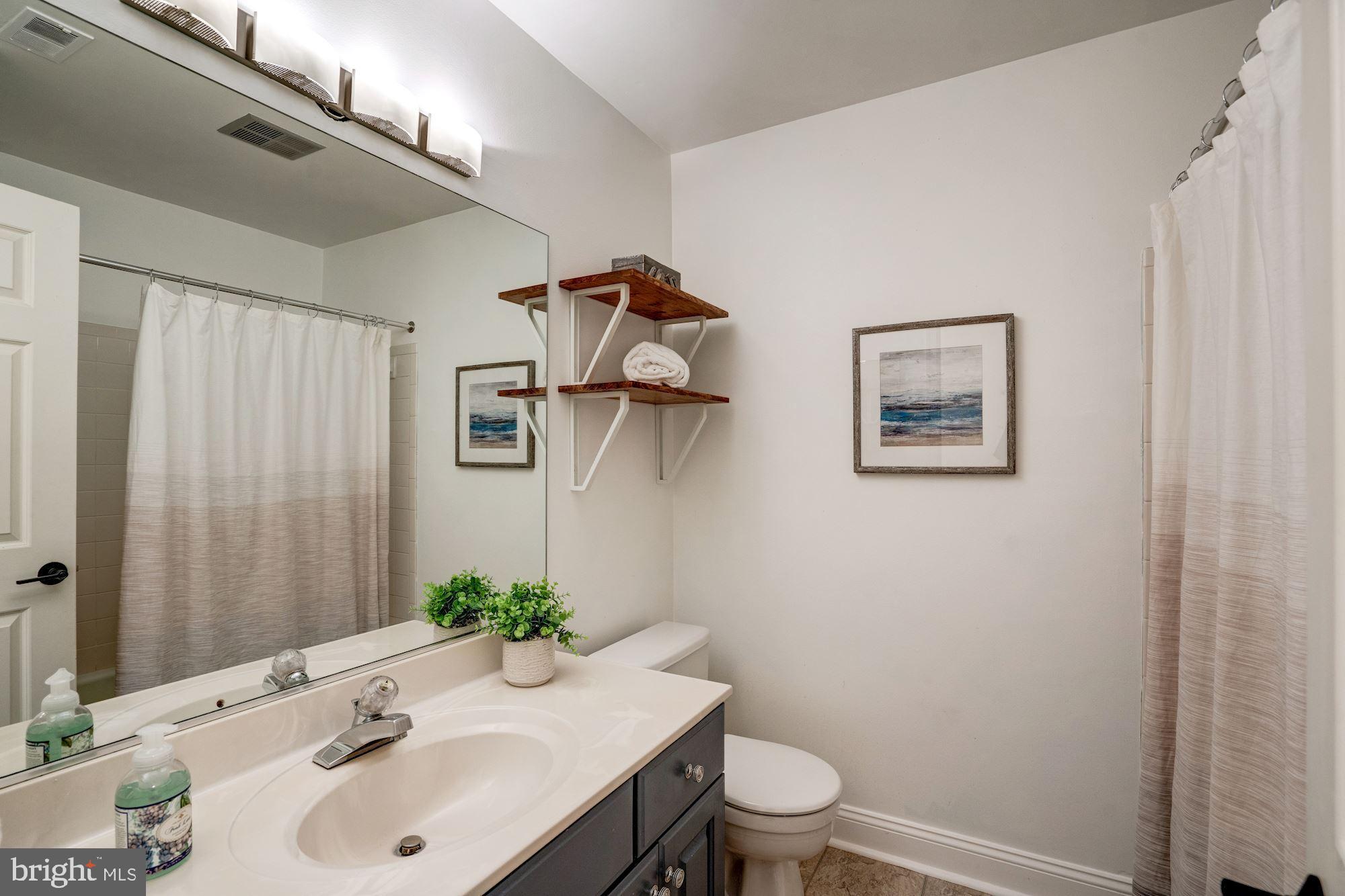 10420 Rodney Road Silver Spring, MD 20903 - Photo 21 of 32