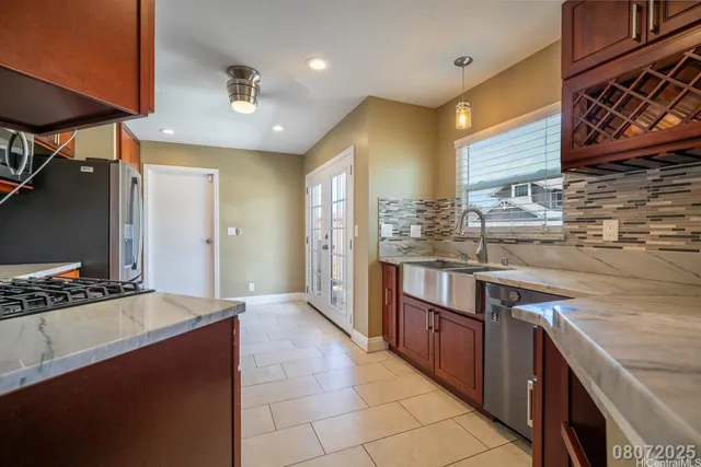 $4,200 | 91-1014 Alepa Street, Kapolei, HI 96707