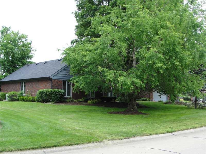 1912 Winding Ridge Avenue Indianapolis, IN 46217 - Photo 2 of 9 Gallery Image 2