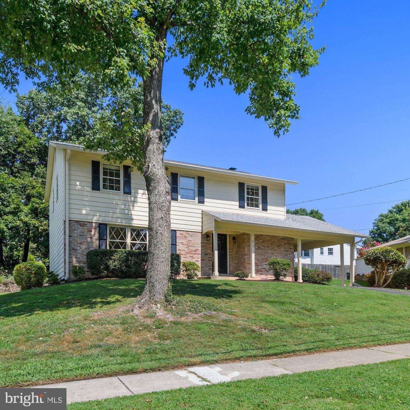 1010 Cannon Road Silver Spring, MD 20904 - Photo 2 of 31 Beautiful home in a quite neighborhood