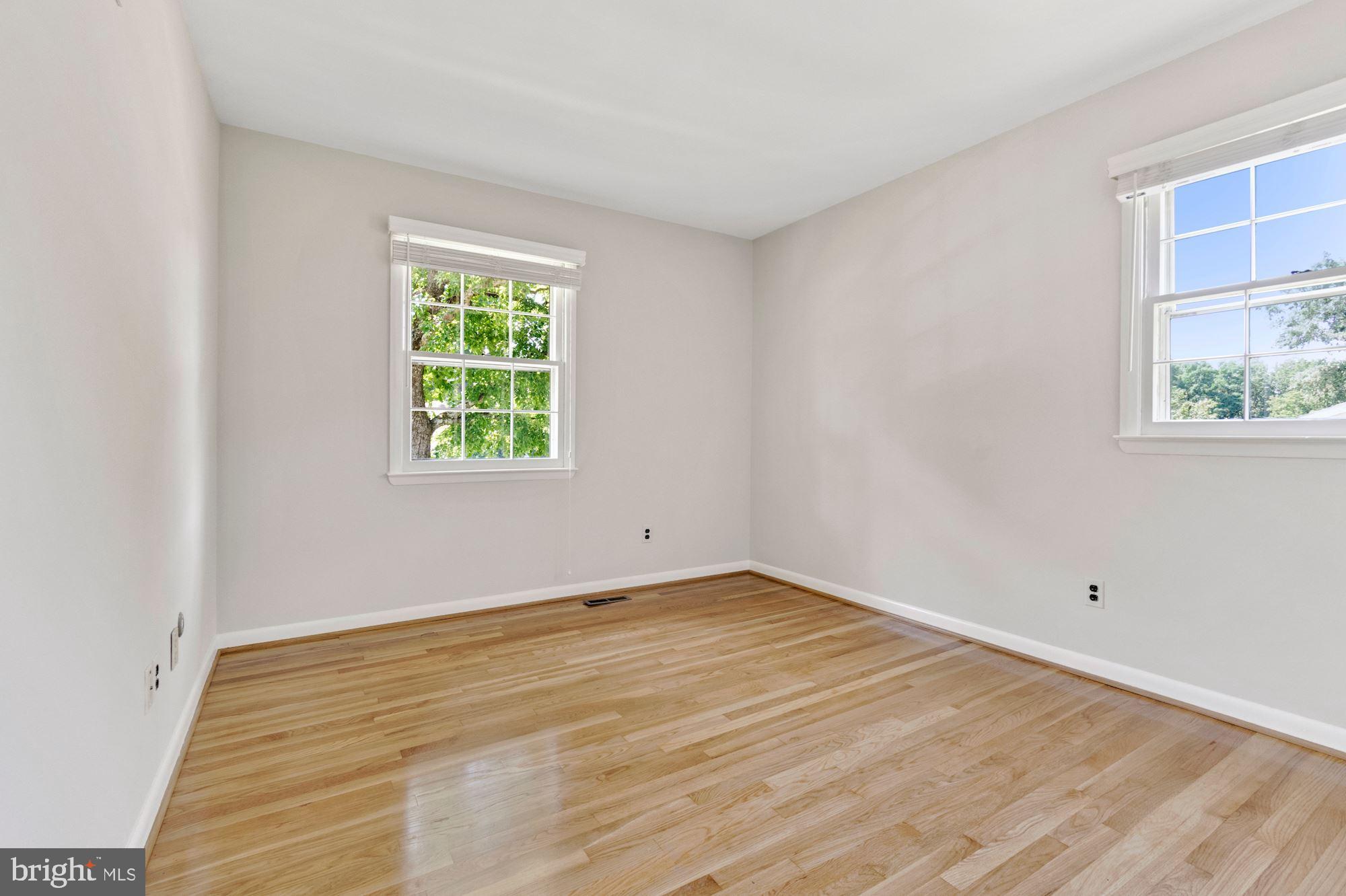 1010 Cannon Road Silver Spring, MD 20904 - Photo 22 of 31 Lots of natural light