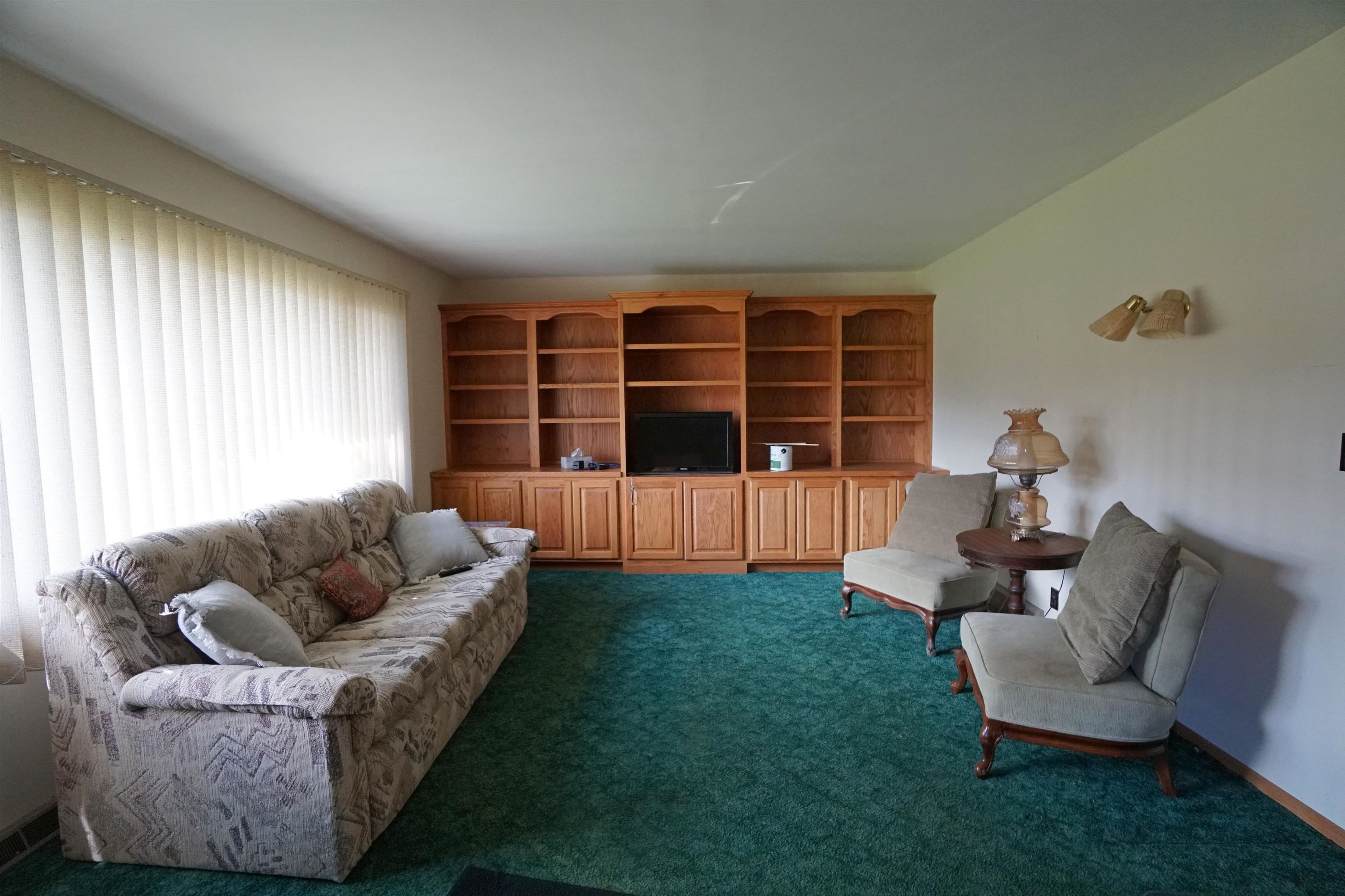 201 Jackson Street Hanover, IL 61041 - Photo 12 of 32