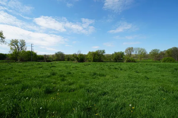$300,000 | 201 Jackson Street, Hanover, IL 61041