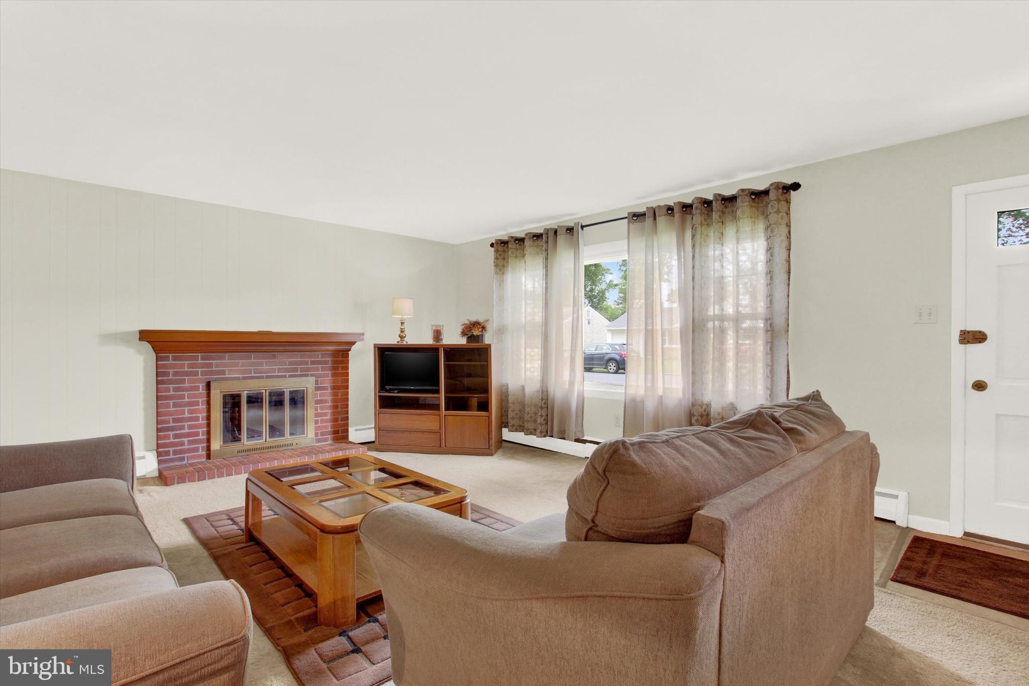 11 Gale Road Camp Hill, PA 17011 - Photo 4 of 30 Gallery Image 4