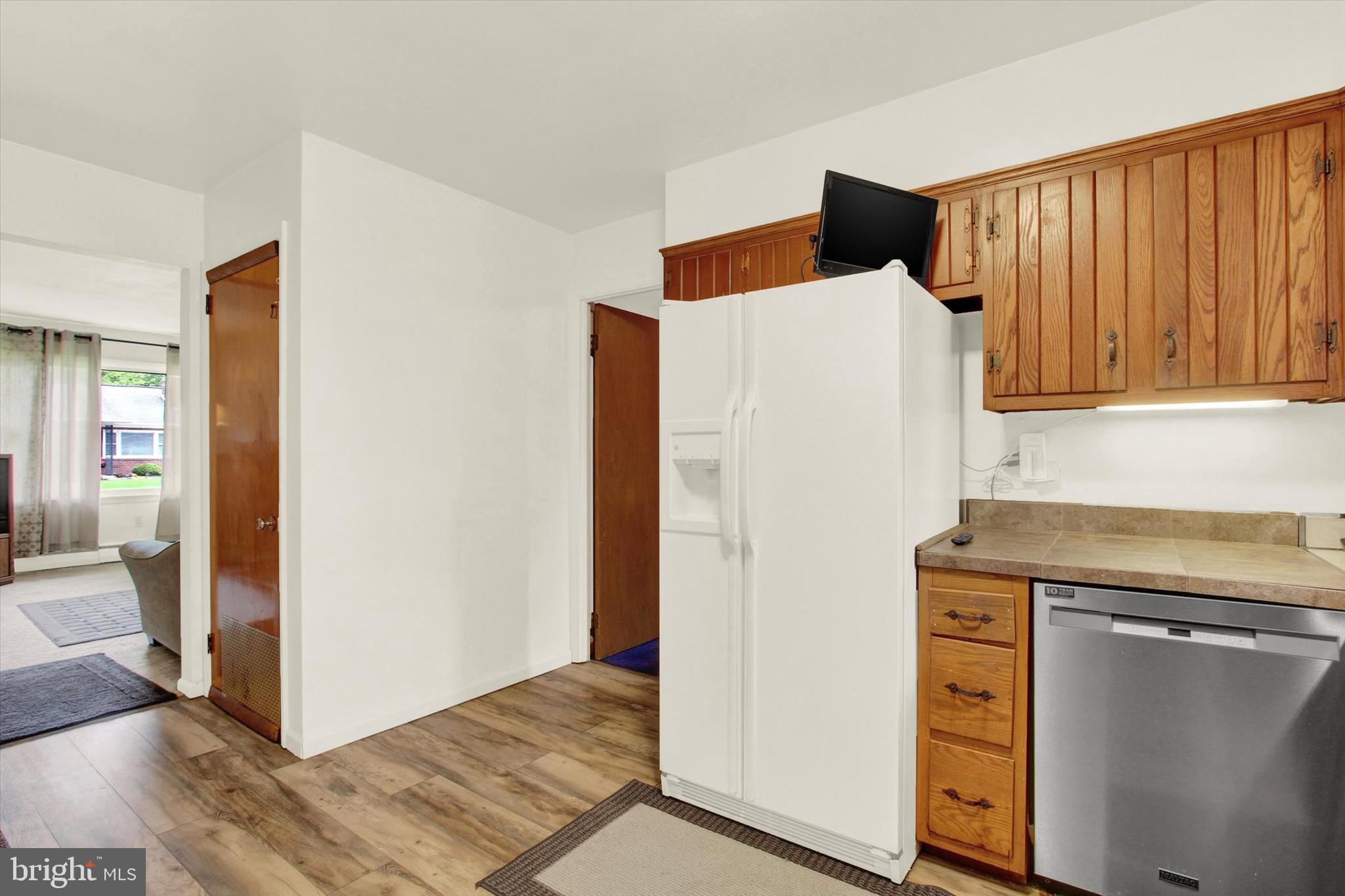 11 Gale Road Camp Hill, PA 17011 - Photo 10 of 30 Gallery Image 10