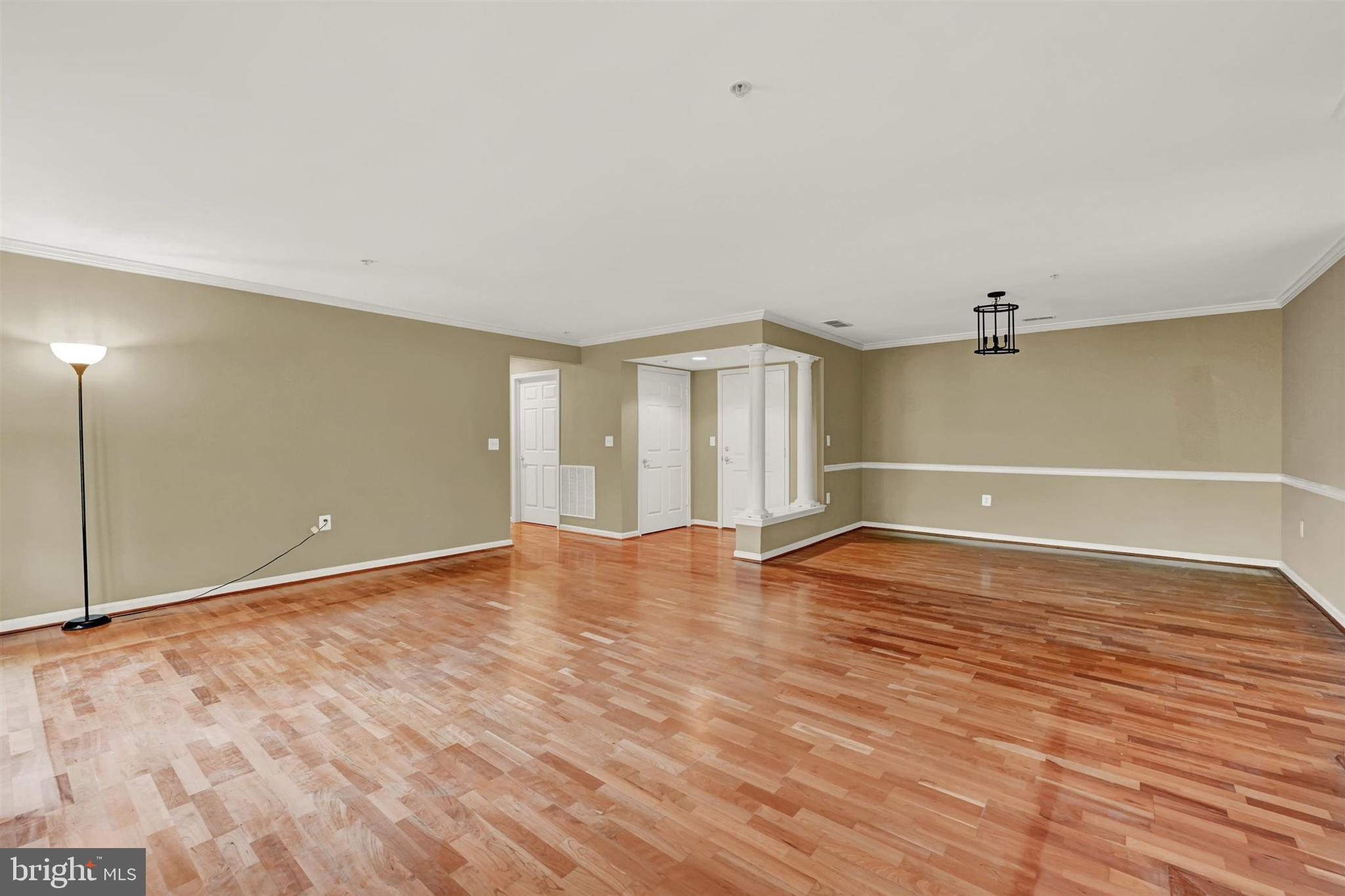 12021 Tralee Road, Unit 402 Lutherville-Timonium, MD 21093 - Photo 5 of 36 Living Room