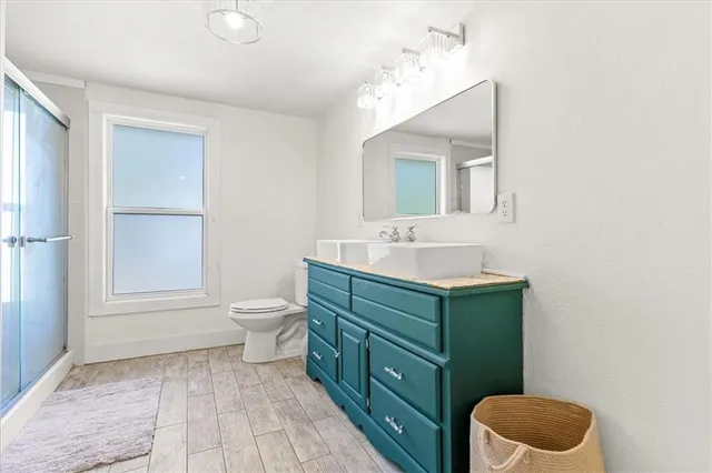 $299,900 | 325 Ord Street, Kansas City, MO 64124