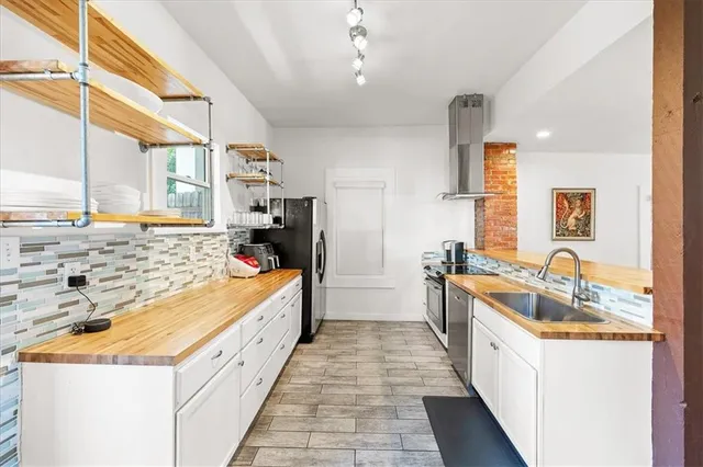 $299,900 | 325 Ord Street, Kansas City, MO 64124