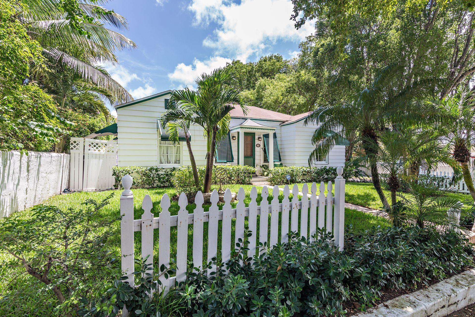 744 Sunset Road West Palm Beach, FL 33401 - Photo 2 of 19 Front