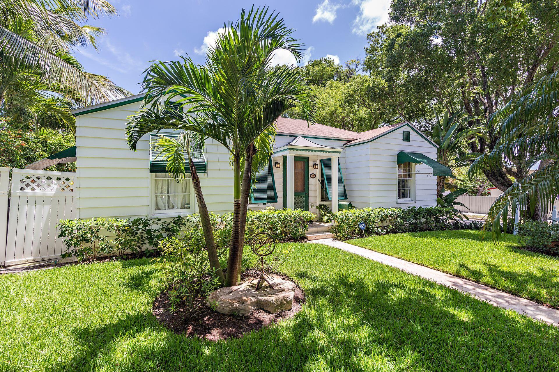 744 Sunset Road West Palm Beach, FL 33401 - Photo 3 of 19 Front