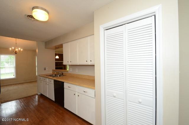 280 Raintree Road Jacksonville, NC 28540 - Photo 21 of 52 280 RAINTREE RD 21