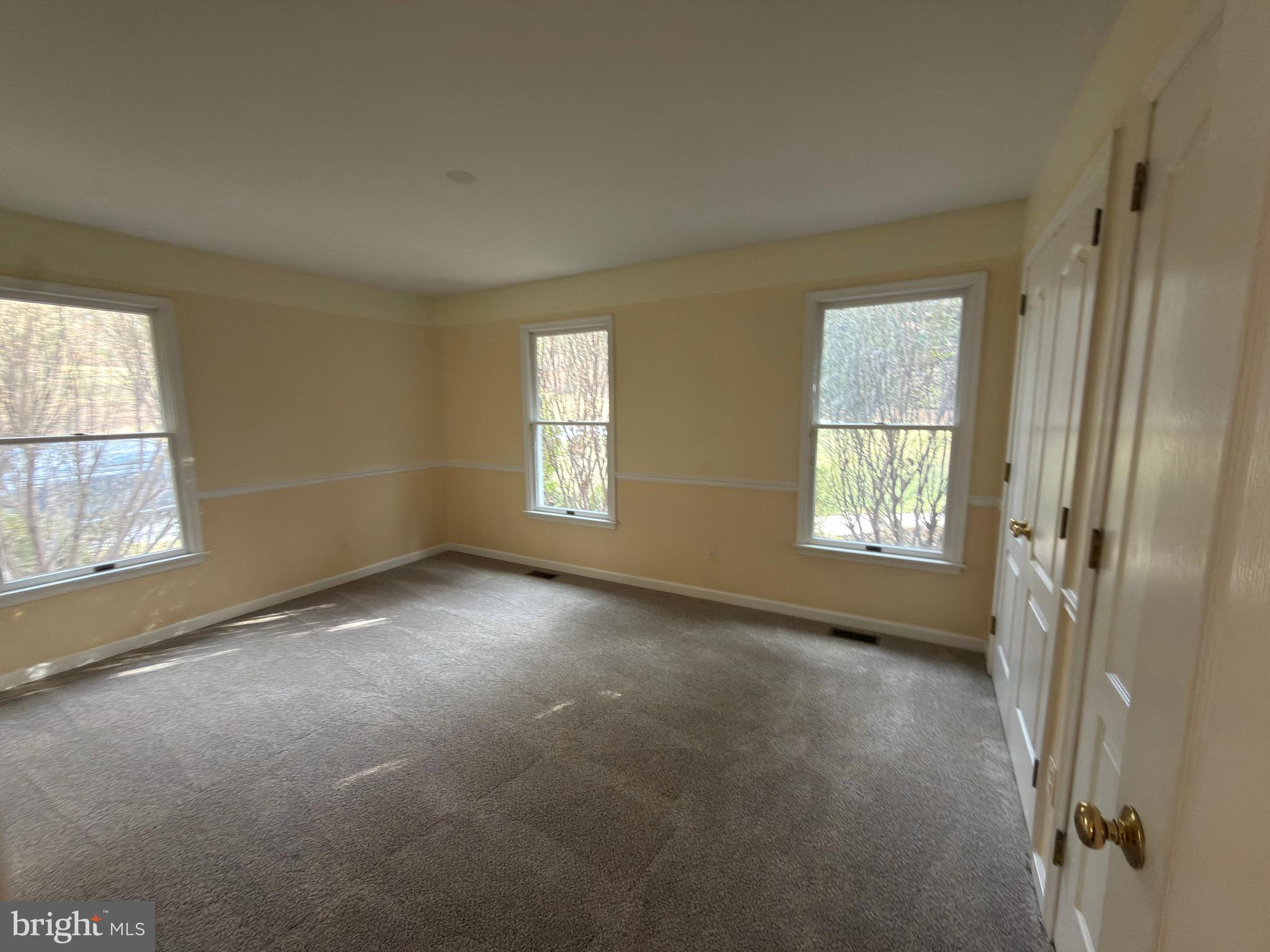 839 Frank Road West Chester, PA 19380 - Photo 21 of 30 an empty room with windows